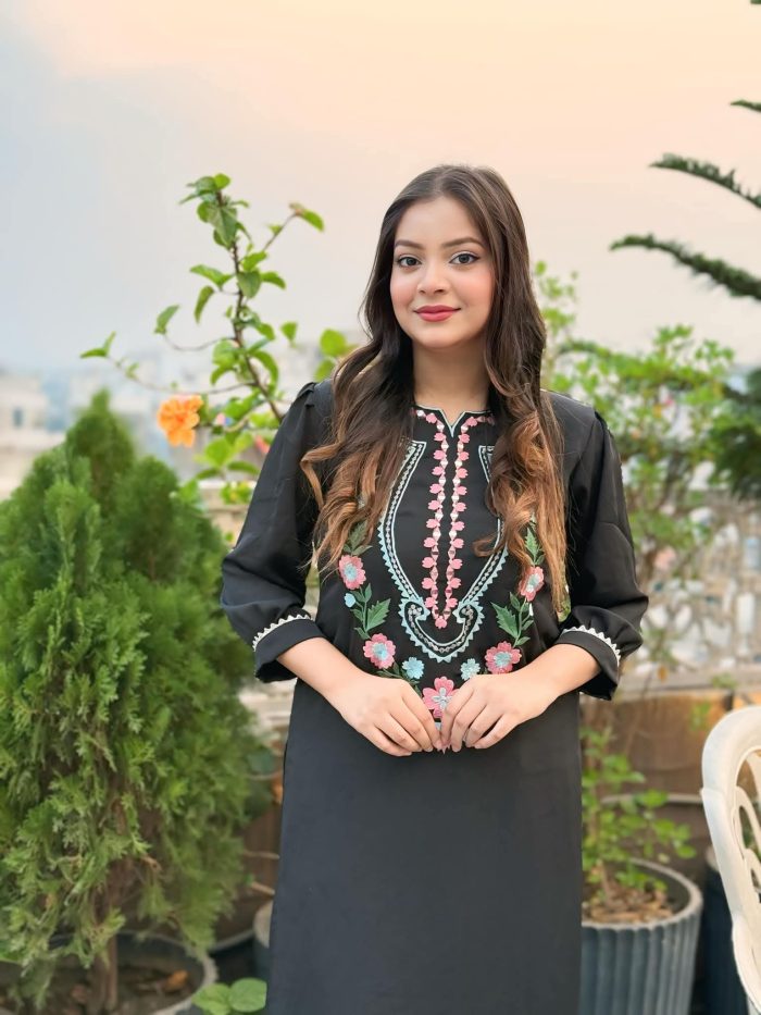 🌸Mira Embroidery Hand Mirror Work Suit💚 - Image 8