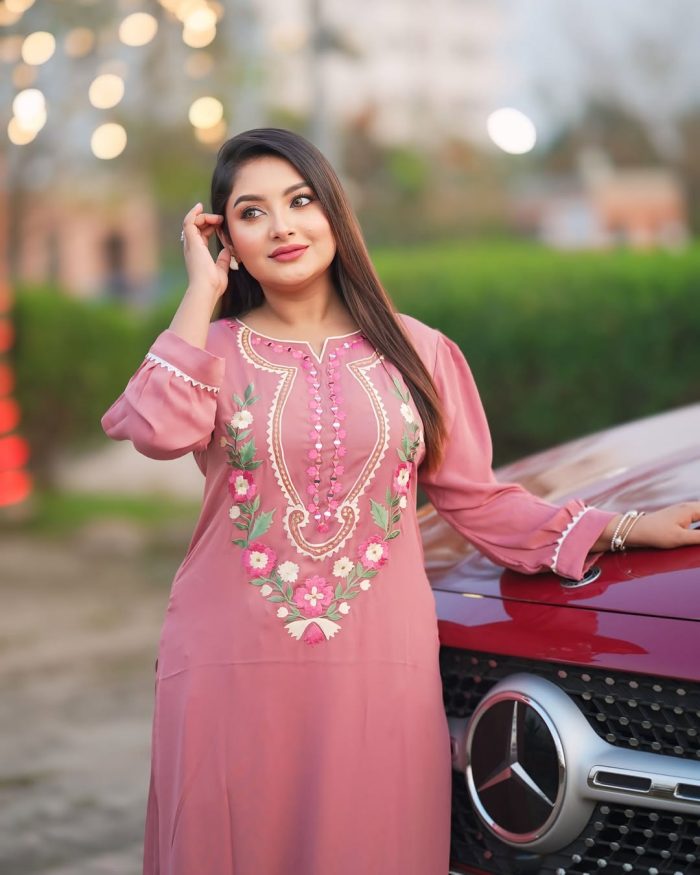🌸Mira Embroidery Hand Mirror Work Suit💚 - Image 5