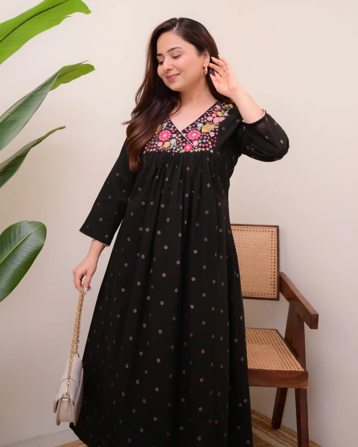 🌸Sara Embroidery Work And Afsan Print Suit💚 - Image 4