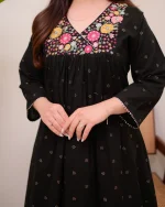 🌸Sara Embroidery Work And Afsan Print Suit💚 - Image 10