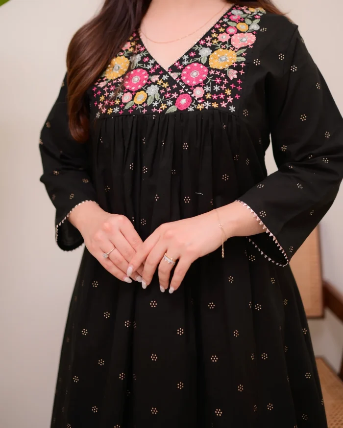 🌸Sara Embroidery Work And Afsan Print Suit💚 - Image 10